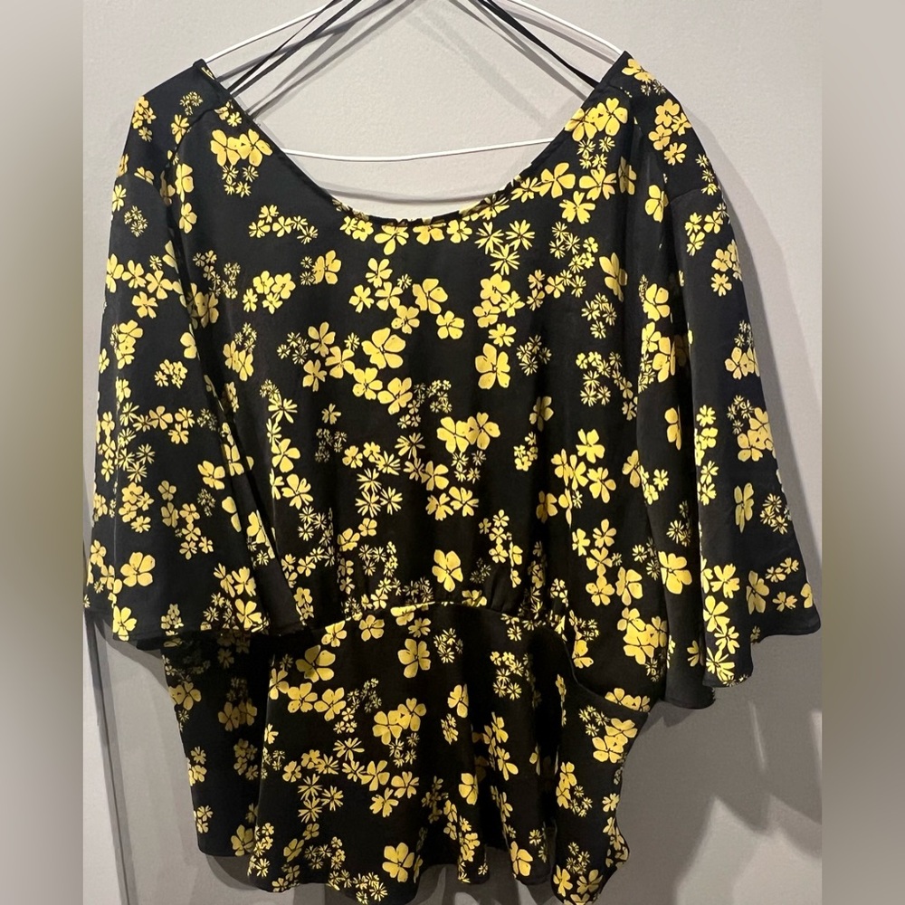 WhoWhatWear Flowy Retro Flower Blouse with Bell Sleeves!